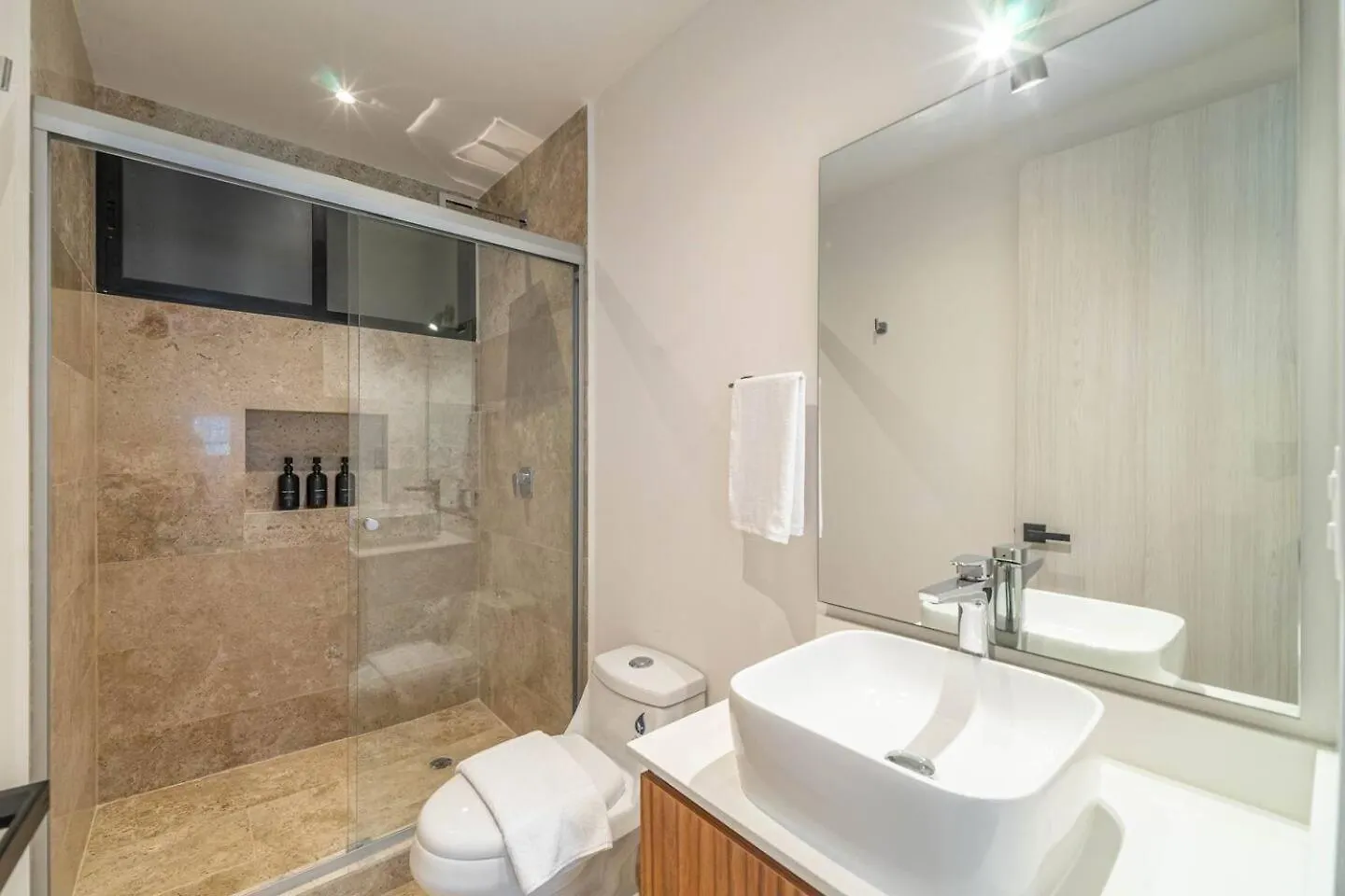 Дом отдыха 2 Bd Suite With Private Balcony, Pool View, Gym Тулум