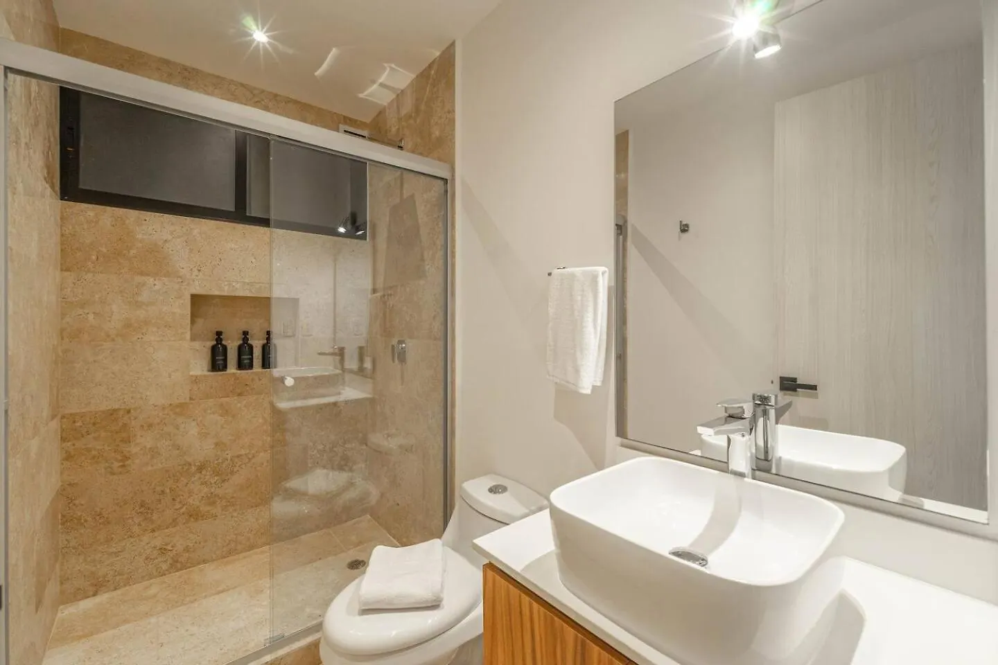 2 Bd Suite With Private Balcony, Pool View, Gym Tulum