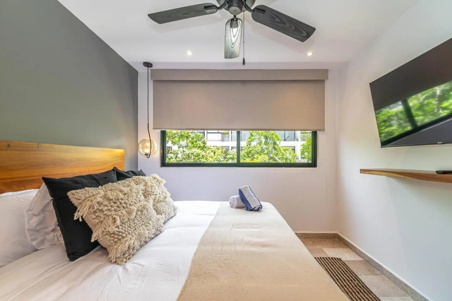 Holiday home 2 Bd Suite With Private Balcony, Pool View, Gym Tulum Mexico