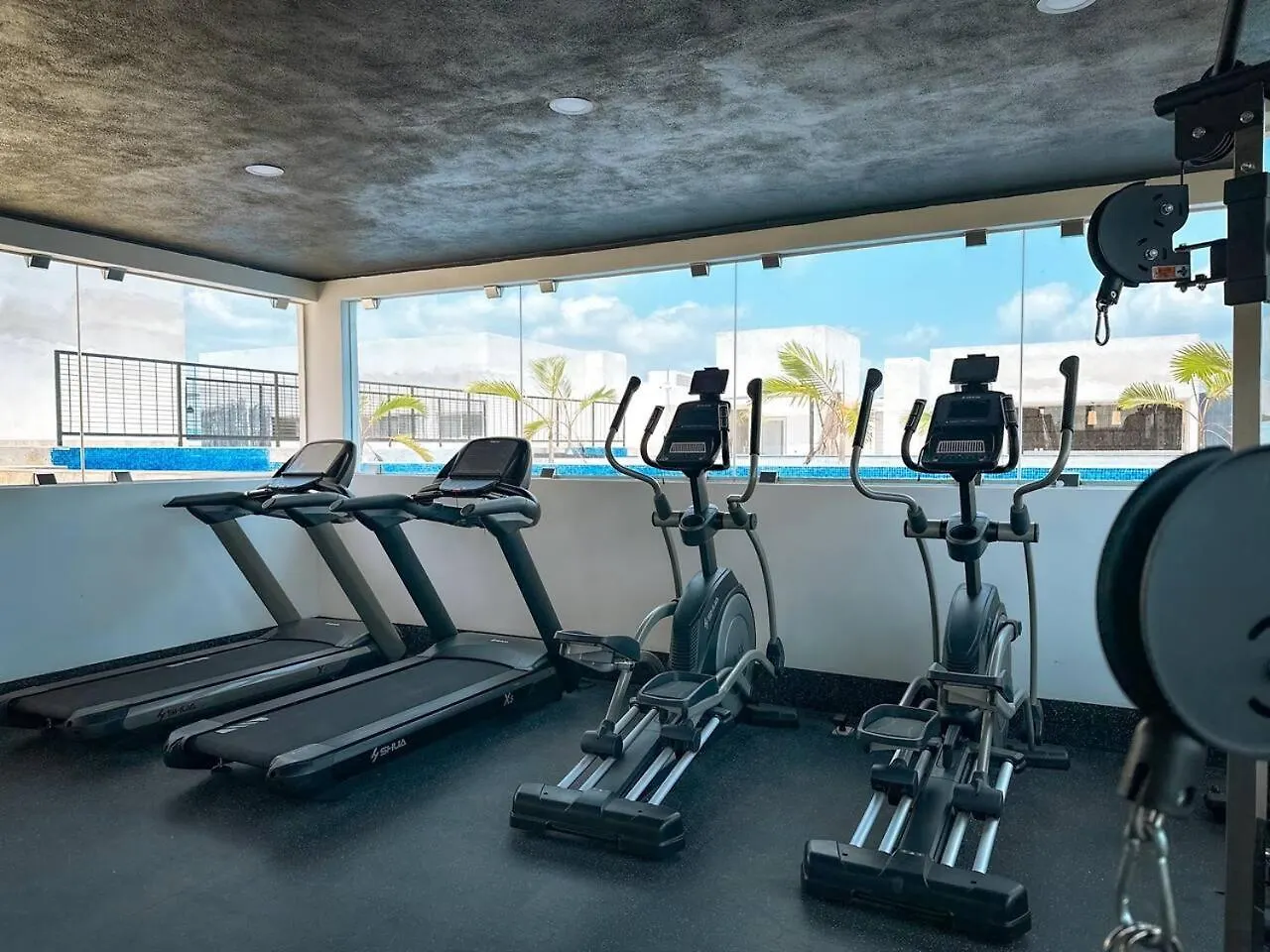 Holiday home 2 Bd Suite With Private Balcony, Pool View, Gym Tulum