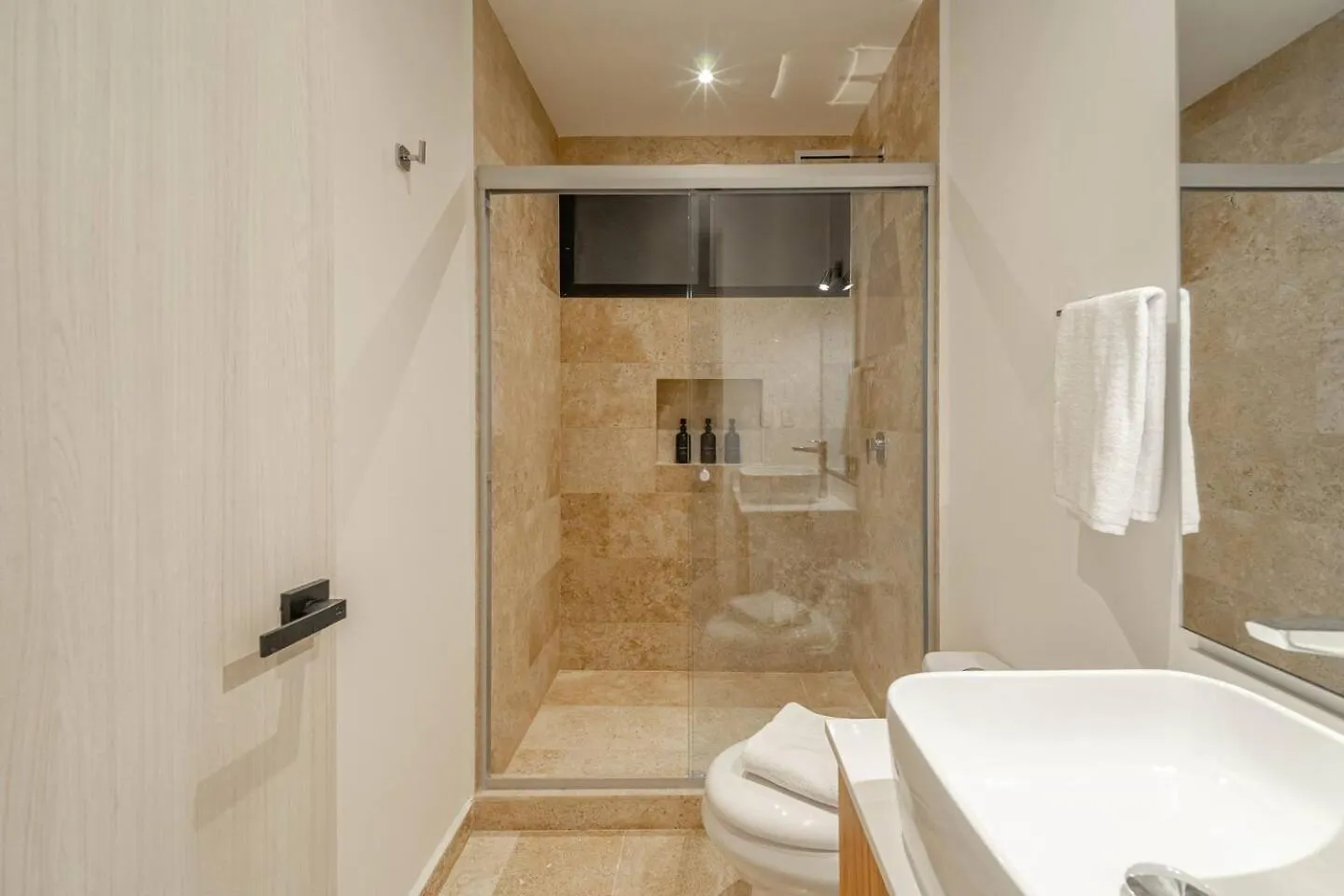 Holiday home 2 Bd Suite With Private Balcony, Pool View, Gym Tulum