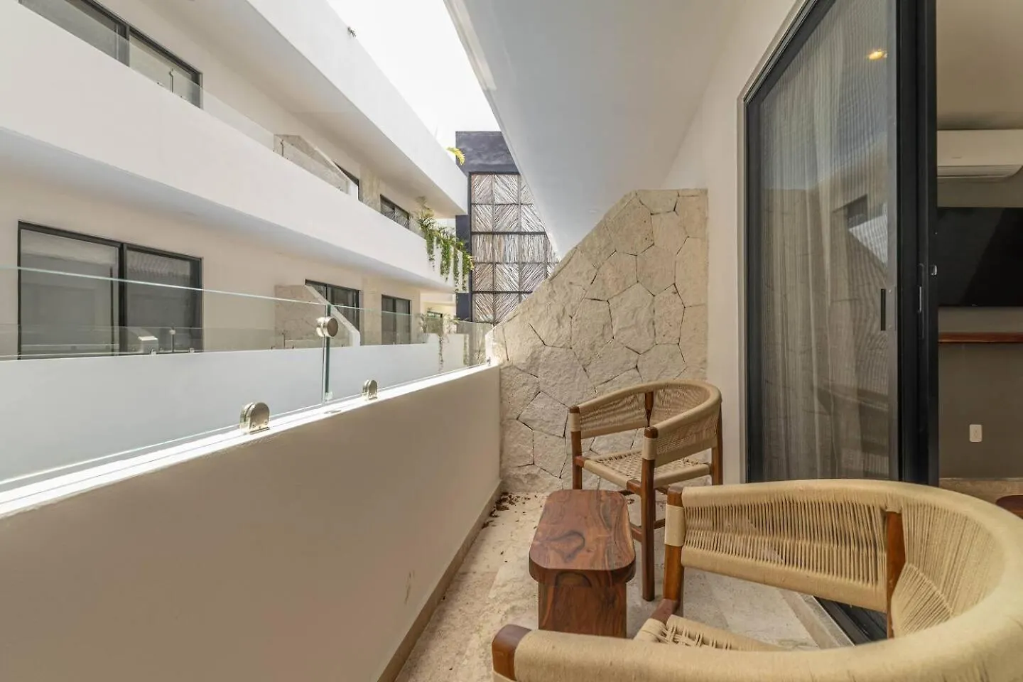 Holiday home 2 Bd Suite With Private Balcony, Pool View, Gym Tulum Mexico